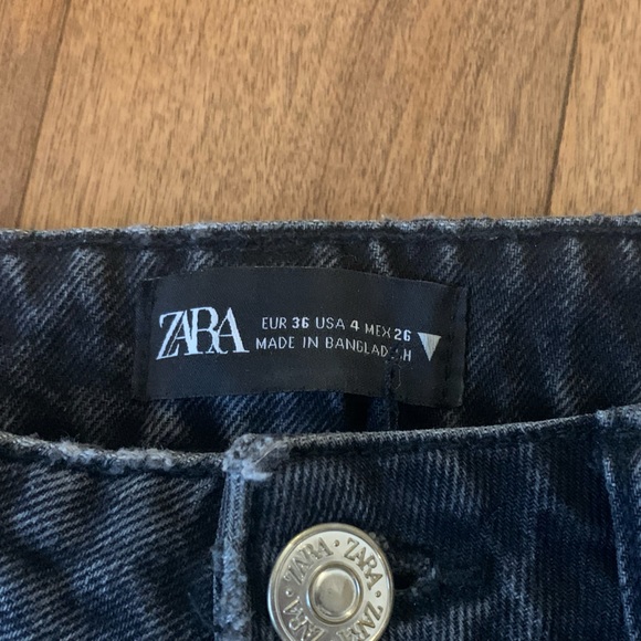 Zara mom fit dark wash jeans - Picture 4 of 4